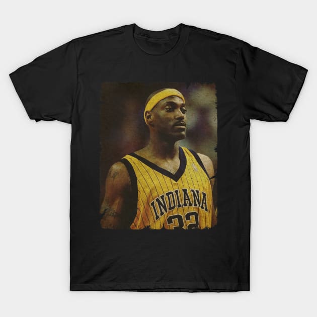 Dale Davis - INDIANA #32 T-Shirt by MJ23STORE